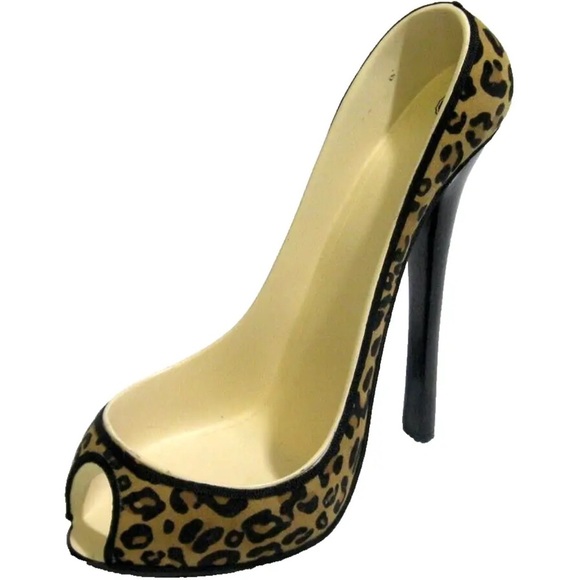 Wild Eye Designs Shoe 205 High Heel Wine Bottle Holder Caddy Leopard - - Picture 5 of 7